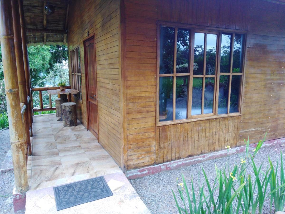 Estancia La Colina Санто-Домінґо-де-лос-Колорадос Екстер'єр фото