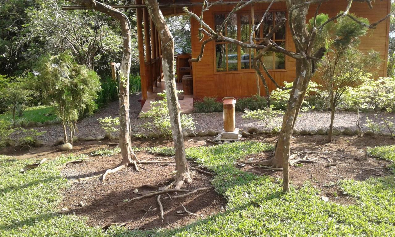 Estancia La Colina Санто-Домінґо-де-лос-Колорадос Екстер'єр фото